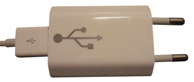 Marquage gris foncé sur un chargeur d'iphone blanc avec le logo USB pour avoir le sens de branchement
